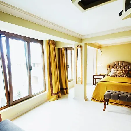 Sofia Boutique 3*