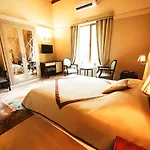 Sofia Boutique 3*