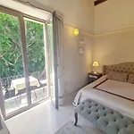 Sofia Boutique Hotel 3*