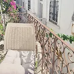 Sofia Boutique Kirenia