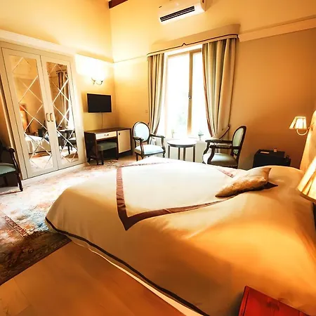 Sofia Boutique 3*